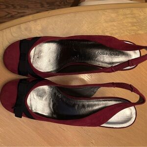 Bisou Bisou Burgundy pumps